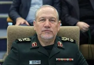 سرلشکر صفوی: امپراتوری آمریکا رو به افول و زوال است