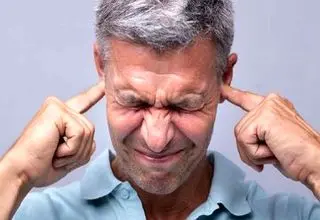 چطور با یک حرکت ساده گرفتگی گوش‌ها را باز کنیم؟