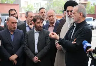 پزشکیان از موسسه تحقیقات واکسن و سرم‌سازی رازی بازدید کرد