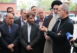 پزشکیان از موسسه تحقیقات واکسن و سرم‌سازی رازی بازدید کرد