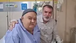 انتشار فیلم اکبر عبدی در کنار مسعود ده‌نمکی در بیمارستان و قول همکاری برای تولید اخراجی‌ها 