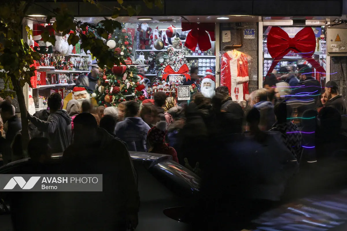 حال و هوای شب کریسمس - تهران