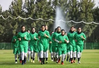 بانوان فوتبال ایران در خط «آتش» صعود