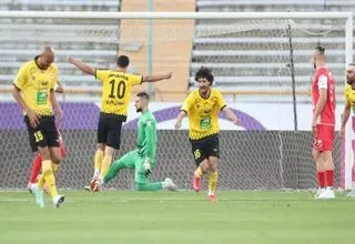 سپاهان، پرسپولیس را سوبله چوبله کرد