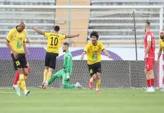 سپاهان، پرسپولیس را سوبله چوبله کرد