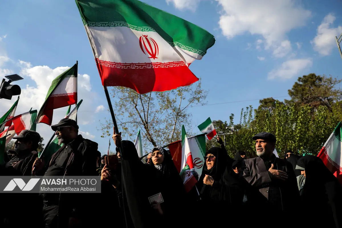 تشییع پیکر دریابان شهید «علیرضا تنگسیری» و جمعی از شهدای والامقام