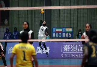 صدرنشینی دختران دانش‌آموز ایران در والیبال قهرمانی جهان