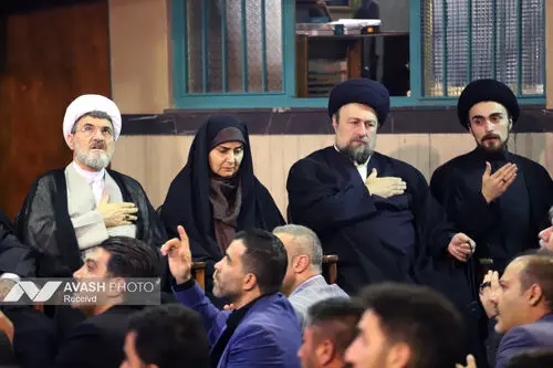 مراسم بزرگداشت رهبر شهید در حسینیه جماران