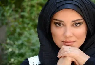 خانم بازیگر به عیادت مادر عمو پورنگ رفت+ عکس