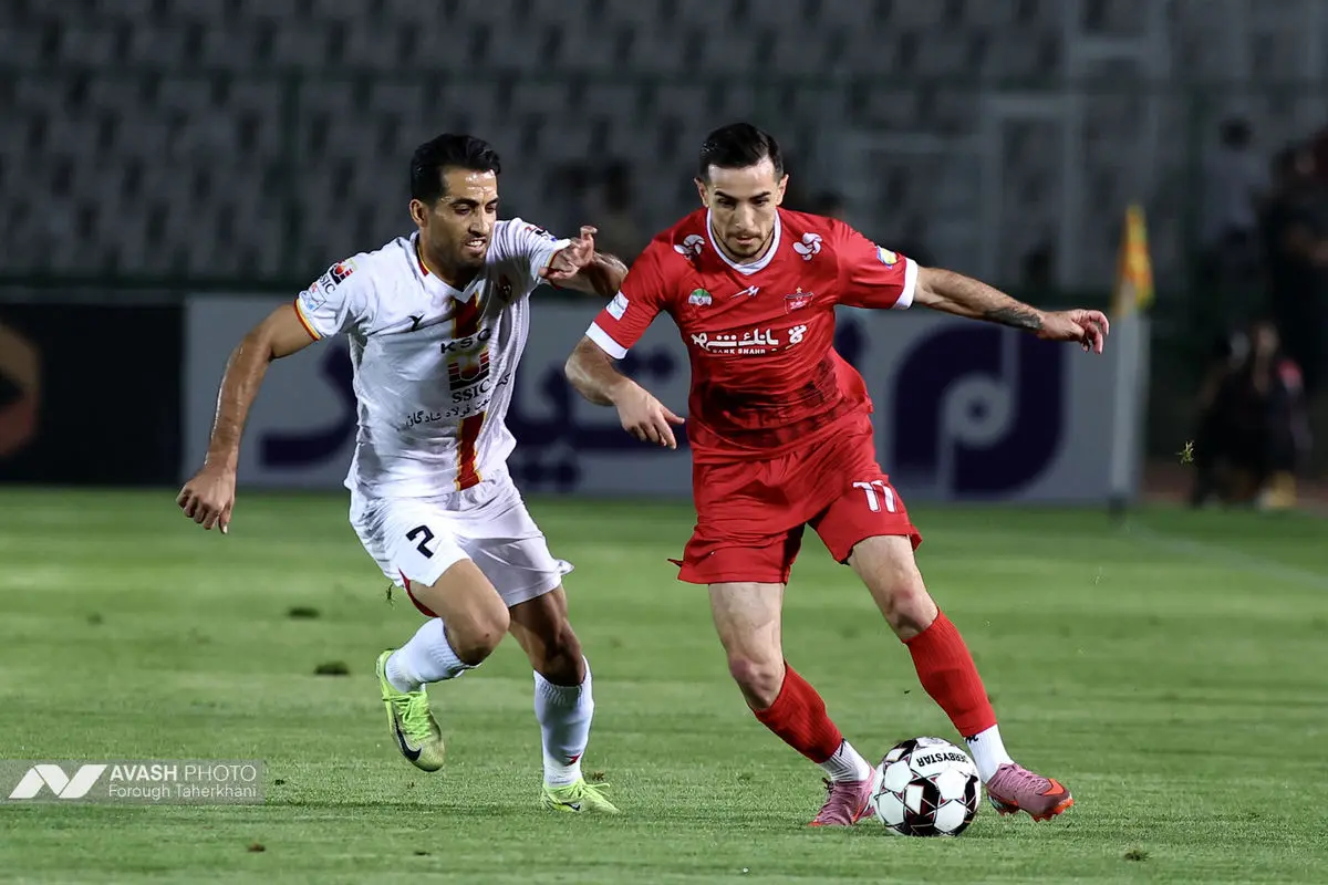 لیگ برتر فوتبال - پرسپولیس و فولاد