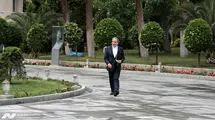 عراقچی: ما و آمریکا تصمیم گرفتیم مذاکرات را به تعویق بیندازیم