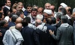 مردم زیر بار بحران خمیده شدند و پایداری‌ها از حجاب، جن و حمام گفتند