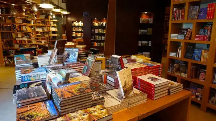 ایجاد پاتوق‌های فرهنگی تازه به واسطه رشد کتابفروشی‌ها در اصفهان