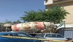 برخورد میکسر بتن با ۳ خودرو در سعادت‌آباد تهران