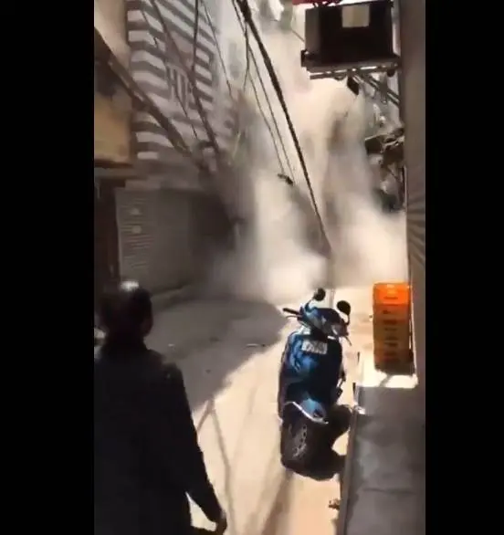 فیلم لحظه فرو ریختن یک مسجد 