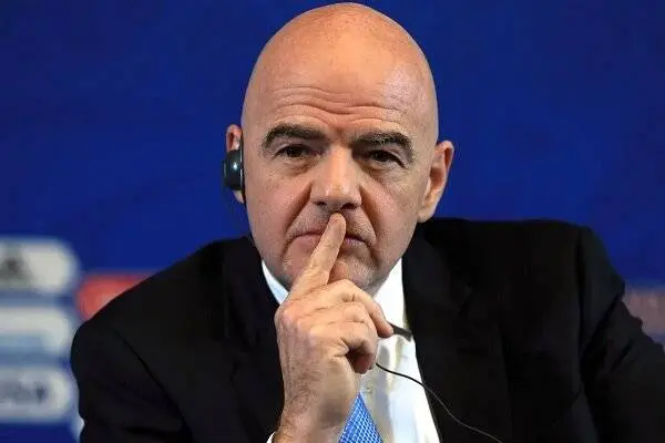 واکنش اینفانتینو به حضور بانوان در ورزشگاه امام رضا (ع) مشهد