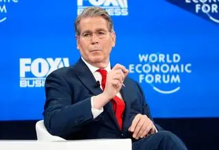 اذعان وزیر خزانه‌داری آمریکا به هدف قرار دادن مردم ایران با تحریم