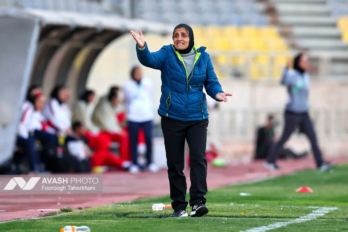 لیگ برتر فوتبال زنان - پرسپولیس و خاتون بم