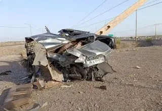  تصادف مرگبار پژو پارس با تیر برق 