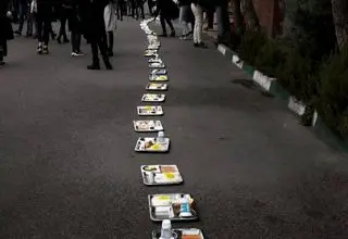 وجود چندش‌آور شپش در سلف سرویس دانشگاه فرهنگیان شهید بهشتی زنجان/ببینید