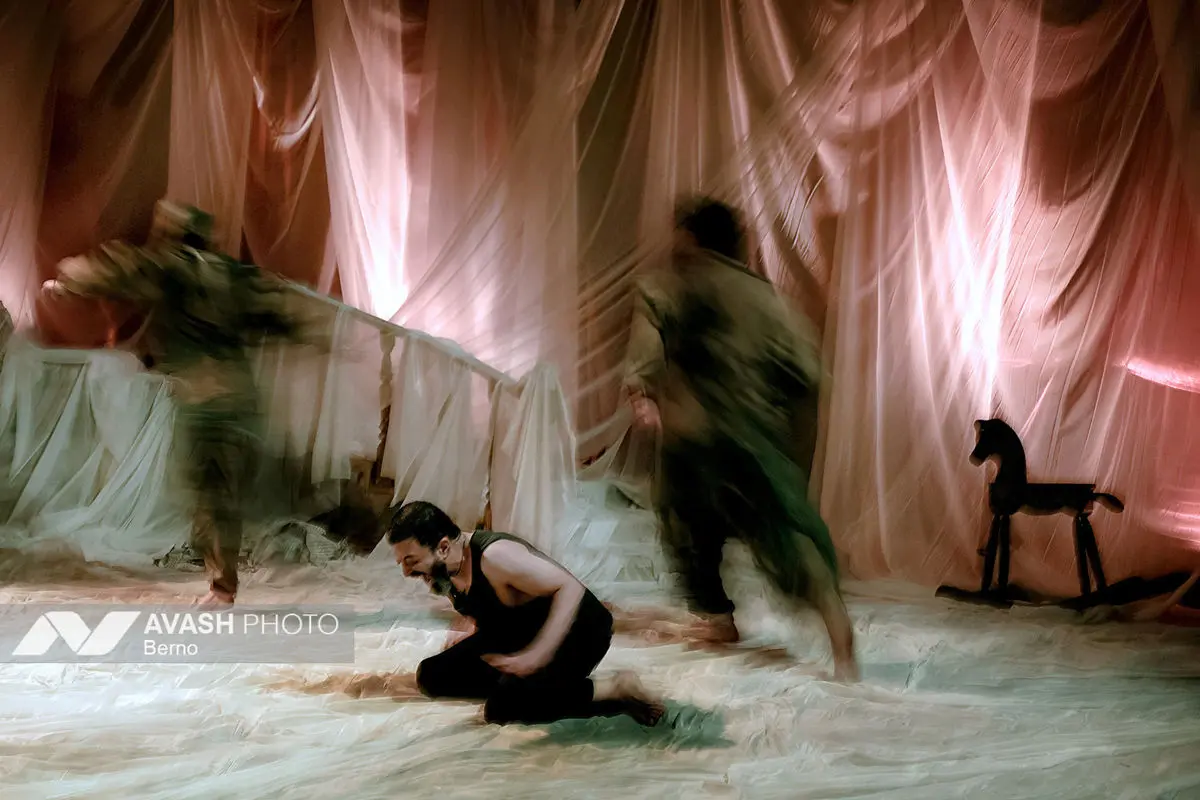 نمایش شاخ بی‌سر