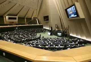 آغاز جلسه علنی مجلس با بررسی هفت دستور کاری
