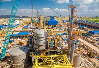 قرار است تولید صنعت پتروشیمی تا مرز ۱۹۰ میلیون تن افزایش یابد