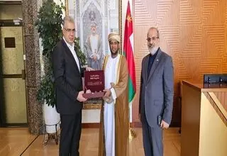 رئیس کل سازمان توسعه تجارت ایران با وزیر صنعت عمان دیدار کردند