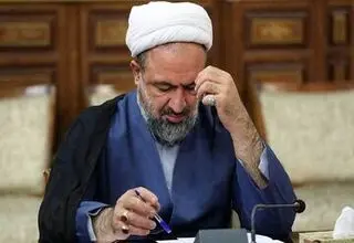 پیشنهاد رسایی خطاب به عراقچی درباره فعال شدن مکانیسم ماشه توسط اروپا: اخراجشان کنید