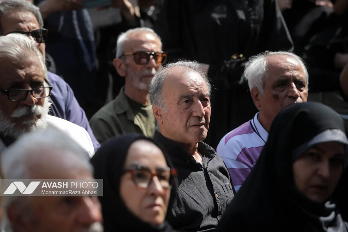تشییع پیکر زنده یاد «اکبر عبدی»