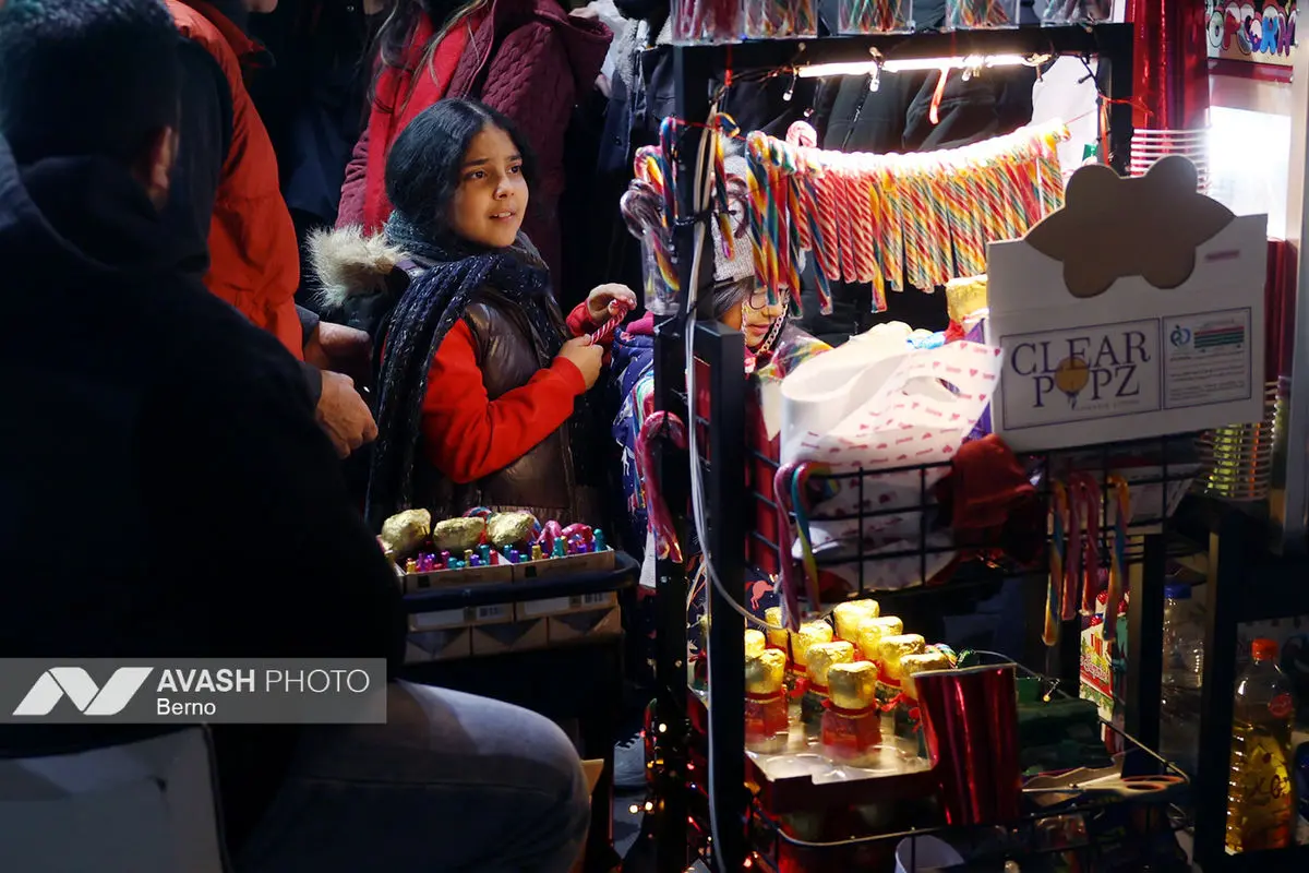 حال و هوای شب کریسمس - تهران