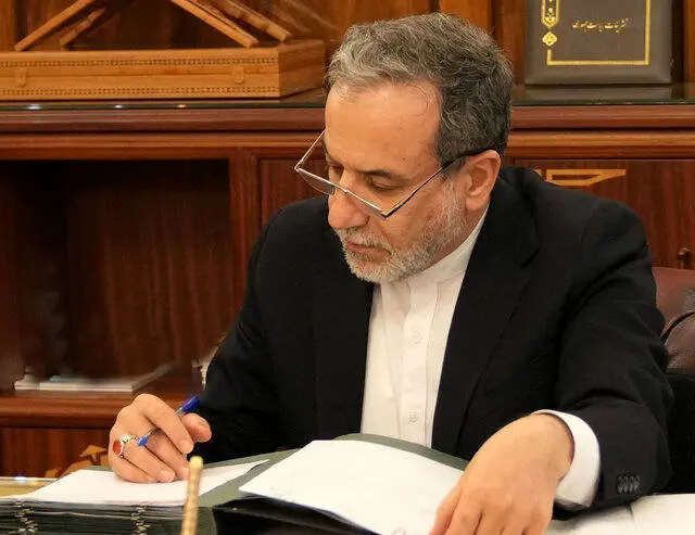 عراقچی: آژانس تجاوز به نطنز را محکوم و نشست اضطراری برگزار کند