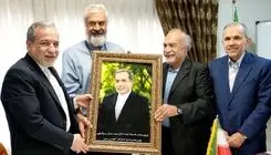 تجلیل انجمن سفرای پیشین جمهوری اسلامی ایران از وزیر امور خارجه