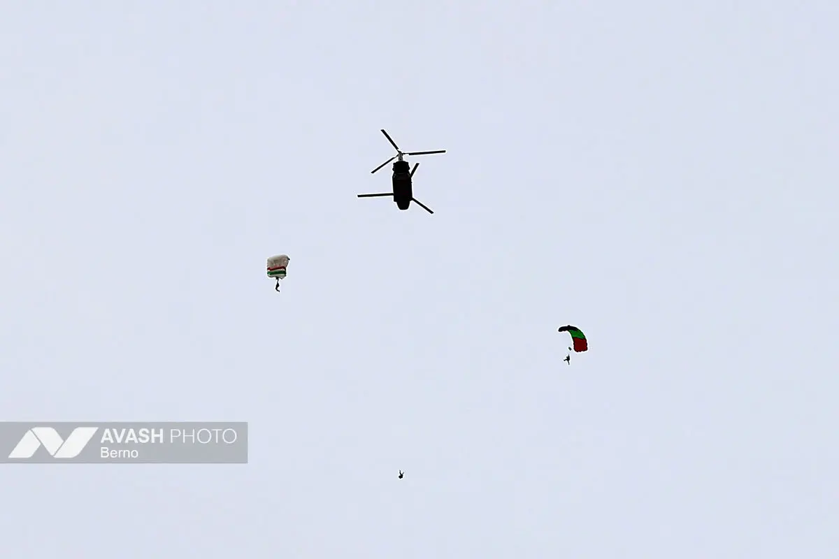 حضور مردم و مسئولان در راهپیمایی ۲۲ بهمن