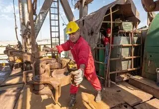 حفاری ۱۱۷ هزار و ۴۸۳ متر چاه نفت و گاز طی  ۱۱ ماه امسال