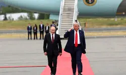 ترامپ نتایج نشست آلاسکا را با زلنسکی و رهبران ناتو بررسی کرد