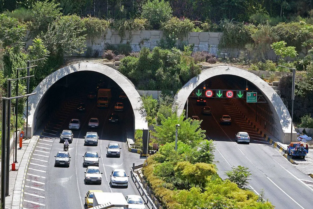 غرب به شرق تونل رسالت امشب مسدود است
