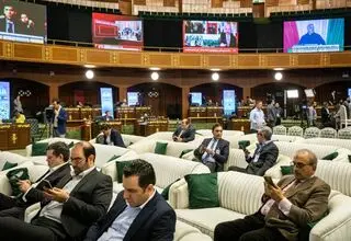 تصاویری از حضور صدها خبرنگار برای پوشش مذاکرات ایران و آمریکا در اسلام‌آباد 