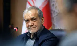 پزشکیان خط راه‌آهن اردبیل به میانه را افتتاح کرد