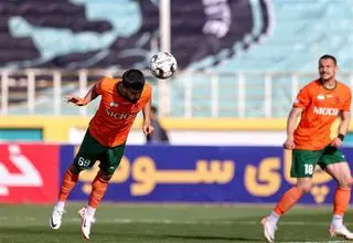 امیدهای مس با شکست پیکان زنده شد/ طلسم خیبر با گل «قزل» شکست
