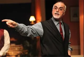 داریوش مؤدبیان با «دو نفره‌ها» به رادیو می‌رود