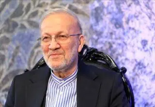 متکی: به مقام بحرینی گفتم دعا کنید جنگی درنگیرد