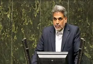 ایران حق دارد قاتل رهبر انقلاب را تعقیب کند/ ایران نمی‌تواند خاک آمریکا را هدف قرار دهد به همین دلیل پایگاه‌های آن را می‌زند