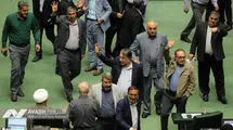 نمایندگان به قانون ارائه گواهینامه موتورسیکلت به زنان رأی مثبت می‌دهند؟