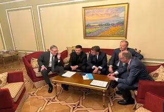 تماس تلفنی رهبران اروپا و زلنسکی با ترامپ درباره صلح

