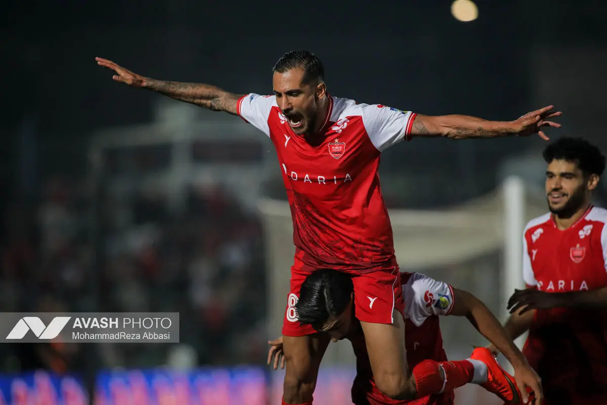 هفته ششم لیگ برتر فوتبال ایران؛ پرسپولیس - ذوب‌آهن