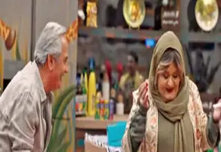 انتقاد از زن‌پوشی اکبر عبدی در «جوکر»