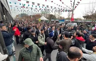 حضور رئیس‌جمهور در راهپیمایی ۲۲ بهمن