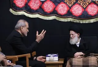  پزشکیان: فقدان آیت‌الله شبیری زنجانی جبران‌ناپذیر است 