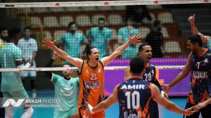 نارنجی‌پوشان در آستانه حذف از لیگ والیبال